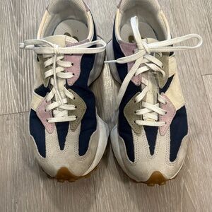 New Balance ‘The Intelligent Choice’ 327 Sneakers, Size 7